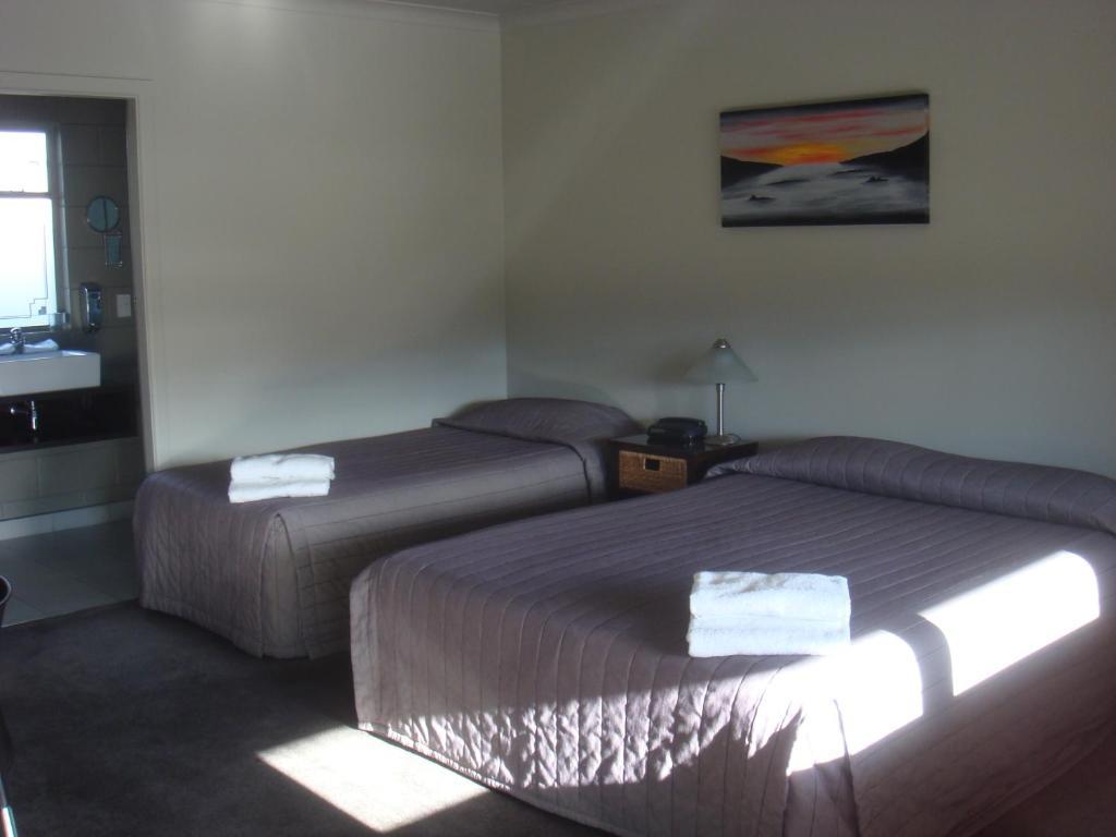Bristol Motel Upper Hutt Room photo
